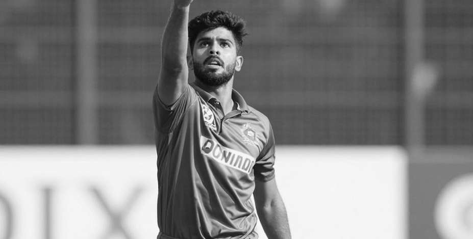ওল্ড ট্রাফর্ডের শেষ ছায়া: ২৫ বছরের সম্পর্ক শেষ হলো জেমস অ্যান্ডারসনের সঙ্গে